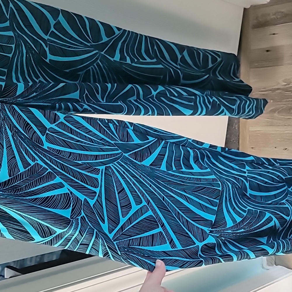 NWT MICHAEL Michael Kors Wide-Leg Jumpsuit Womens M Peacock Blue Leaf Print Dres - Picture 2 of 12